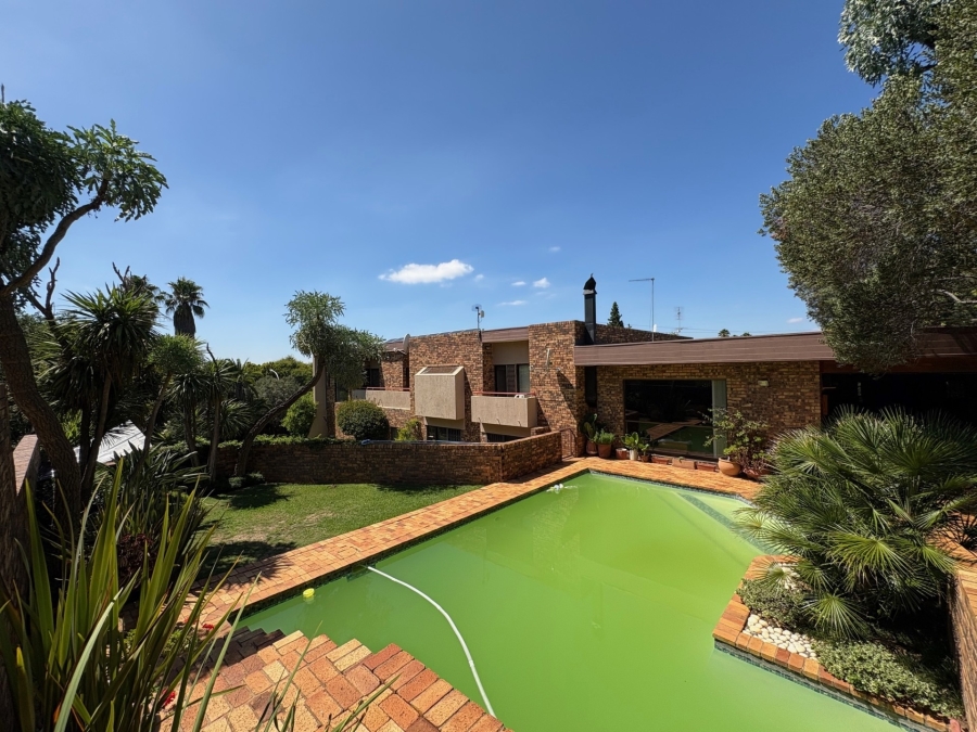 4 Bedroom Property for Sale in Heuwelsig Free State